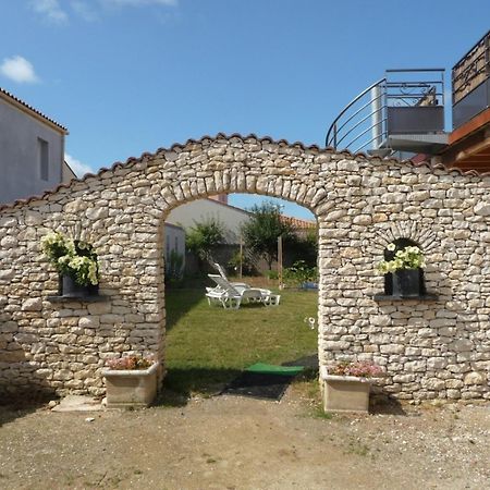 Chambre D'Hote Fleur De Potager Les Sables-dʼOlonne Екстериор снимка